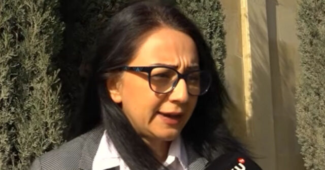 Onlayn aldığı məhsulu geri qaytarmaq istəyi problemə çevrildi: “Bizə dedilər ki, planşeti qoyub getsəniz, çölə atacağıq” – VİDEO