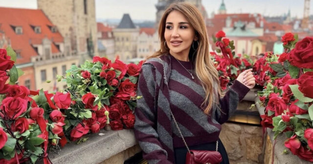 Məşhur aparıcı oğlunun ad gününü xarici ölkədə qeyd etdi – FOTO