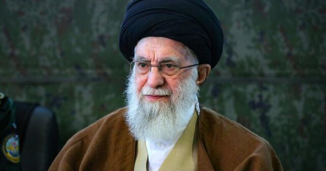 İsrail Xameneinin meyitinin şəklini əldə etdi İsrail Xameneinin meyitinin şəklini əldə etdi