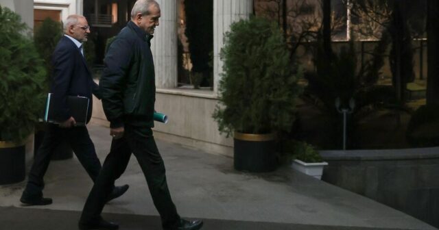 SON DƏQİQƏ! Məsud Pezeşkian ÜZƏ ÇIXDI – Tehranın küçələrində…