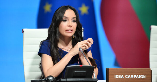 Leyla Əliyeva “Yaşıl enerji layihələri” sessiyasında çıxış edib – FOTO