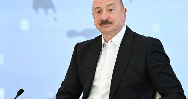İlham Əliyev onları təbrik etdi – FOTOLAR