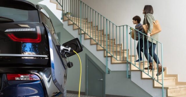 Elektrikmobillərini binalarda şarj edənlərə XƏBƏRDARLIQ