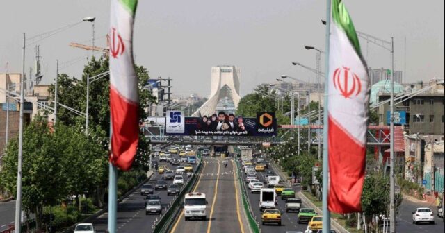 İran ağ bayraq qaldırır? İran ağ bayraq qaldırır?