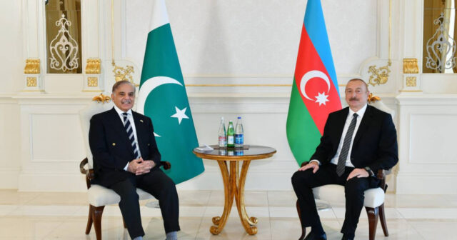 İlham Əliyev Şahbaz Şəriflə danışdı