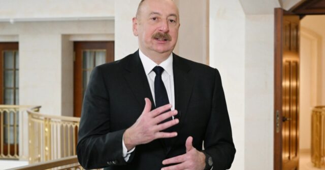 Prezident dünyada neftin qiymətindəki artımdan DANIŞDI Prezident dünyada neftin qiymətindəki artımdan DANIŞDI