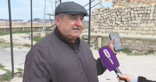 Binə sakinləri toyuq kəsim məntəqəsinin fəaliyyətindən şikayətçidirlər – VİDEO