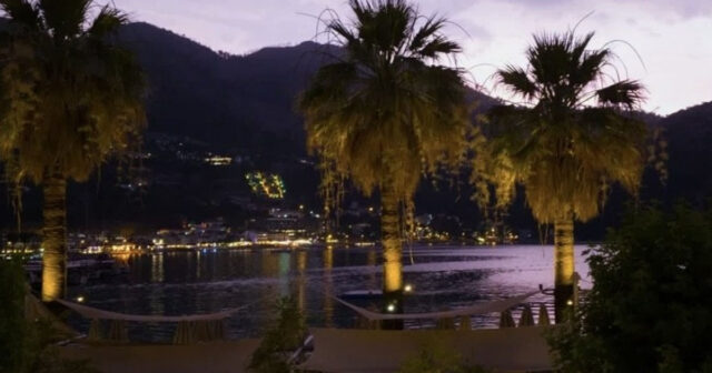 Bu ölkəTehrandakı səfirliyini bağlayıb