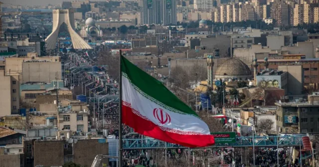 DƏHŞƏT! Tehran BOMBALANIR – Hər yer ALOV İÇİNDƏ – VİDEO DƏHŞƏT! Tehran BOMBALANIR – Hər yer ALOV İÇİNDƏ – VİDEO