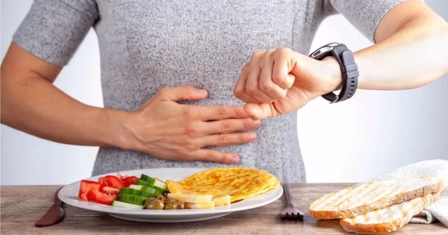 Bayramda yığılan artıq çəkidən necə qurtulaq? – Diyetoloqdan TÖVSİYƏ