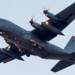 Daha bir təyyarə qəzası – 90 nəfər həlak oldu – FOTO