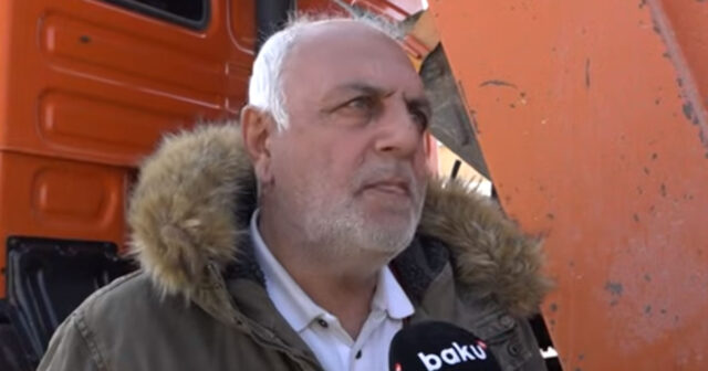 Bakıda qəribə dələduzluq: “Maşın oğurluqdur” deyib əlindən aldı, sonra yenidən özünə satdı – VİDEO Bakıda qəribə dələduzluq: “Maşın oğurluqdur” deyib əlindən aldı, sonra yenidən özünə satdı – VİDEO