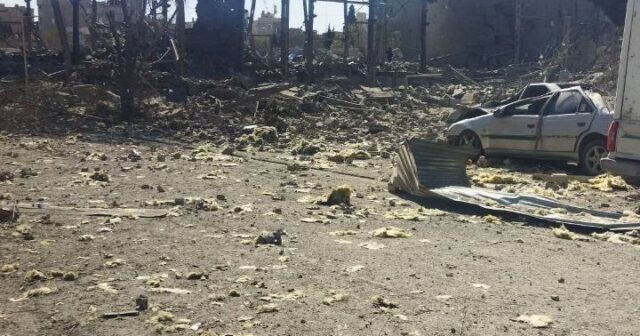 Tehranda “Bəəsət” idman kompleksinə hücum edildi