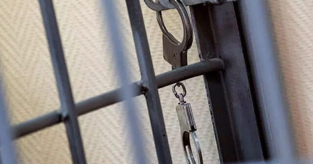 Paytaxtın iki rayonunda oğurluq edən şəxslər tutuldular