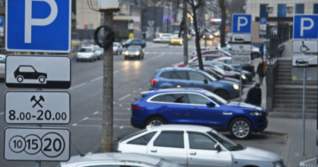 Sürücülərin NƏZƏRİNƏ! Parklanma cərimələrində yeni qayda 