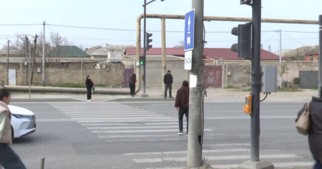 Zabrat şosesində sürücülərin narazılıq etdiyi piyada keçidi – VİDEO