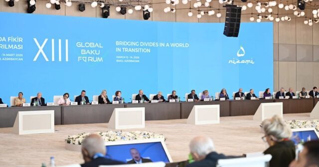 Prezident XIII Qlobal Bakı Forumunda çıxış etdi – Foto Prezident XIII Qlobal Bakı Forumunda çıxış etdi – Foto