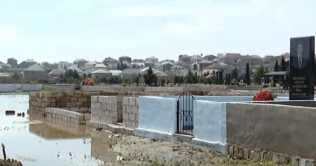 “Ölümüzü ziyarət edə bilmirik, “lotka” gətirək?” — VİDEO