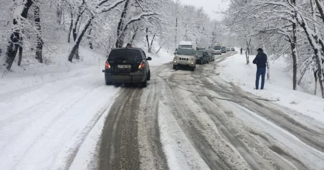 İsmayıllıya güclü qar yağır – VİDEO İsmayıllıya güclü qar yağır – VİDEO