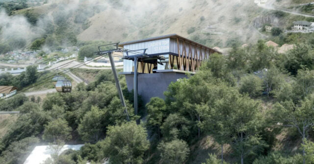 300 metr yüksəklikdə “gəzinti”: Kanat yolu istifadəyə verilir – VİDEO