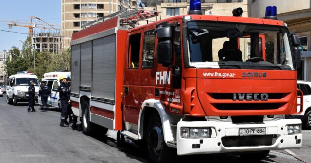 SON DƏQİQƏ: Bakıda bina YANIR – FOTO