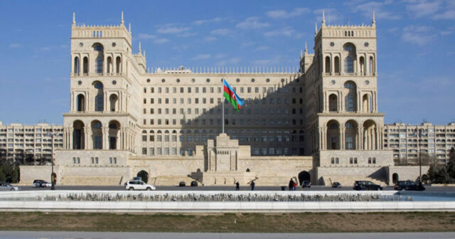 Agentliklə Hökümət Evi arasında 490 min manatlıq icarə müqaviləsi