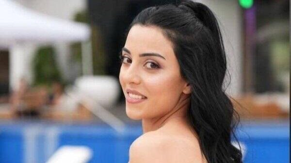 Azərbaycanlı ilə eşq yaşayan diplomat məhkəmə QARŞISINDA