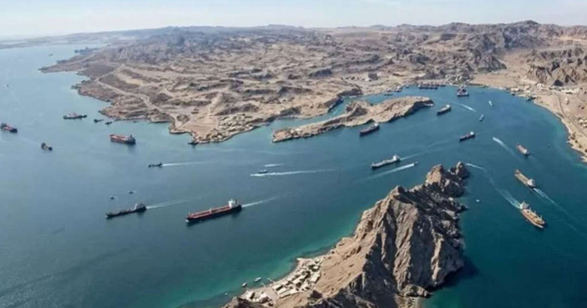 10 mindən çox hərbçi Hörmüzü blokadaya aldı