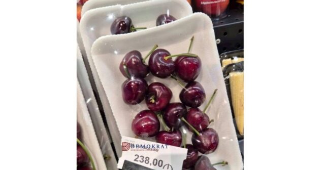 Bakıda telefon qiymətinə gilas satılır – FOTO Bakıda telefon qiymətinə gilas satılır – FOTO