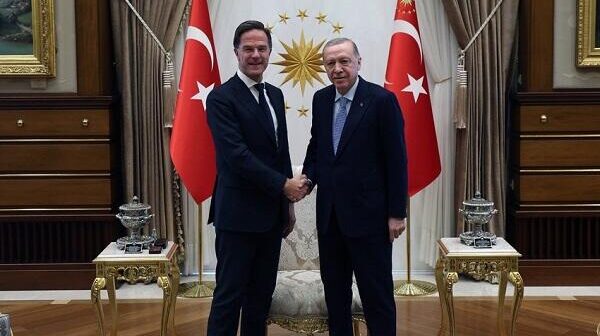 Ərdoğan Rutte ilə görüşdü