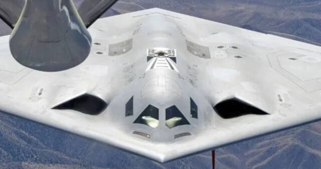 ABŞ İLK DƏFƏ yaydı – Yeni BOMBARDMANÇI təyyarənin FOTOLARI