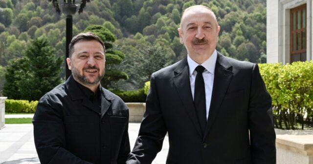 Zelenski Azərbaycana gəldi – FOTOLAR