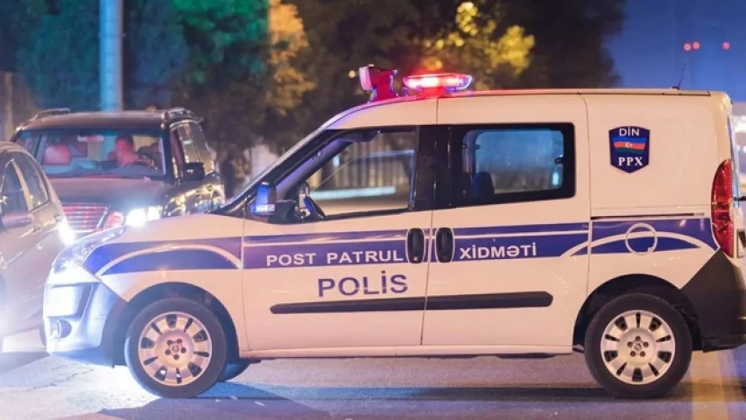 Kişi, arvadı və gəlini küçədə DÖYÜLDÜLƏR