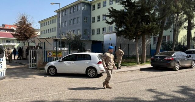 Məktəbə silahlı hücumun görüntüləri yayıldı – ANBAAN VİDEO