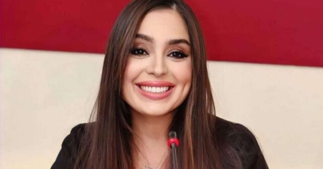 Leyla Əliyeva ona qolbağını bağışladı