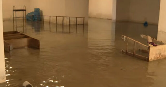 Şəhid ailələri üçün tikilən binaların zirzəmisini su basdı – 18 gündür çəkilmir – VİDEO