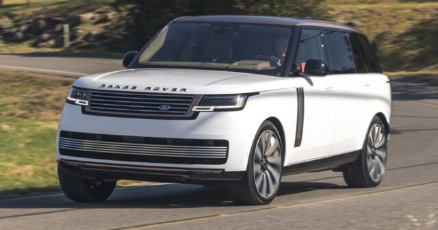 Bakıda qaçırdığı “Range Rover” ilə qəza törətdi