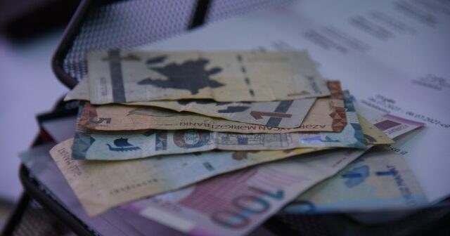 Azərbaycanda bu sahədə maaşlar açıqlandı – 1 915 manat!