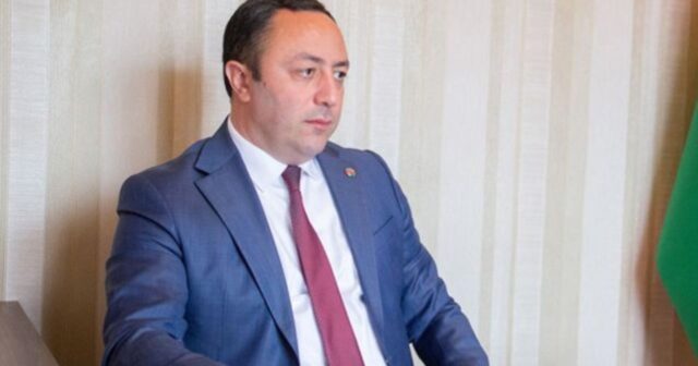 “10 min dollar aldı, pulumu qaytarmadı” – Anar Əsədlinin məhkəməsi