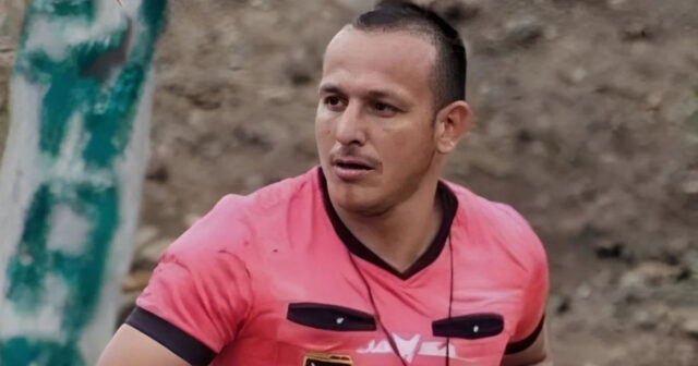 Ekvadorda futbol hakimi oyun zamanı güllələndi