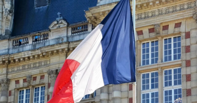 Fransa Malidəki vətəndaşlarını ölkəni təcili tərk etməyə çağırdı