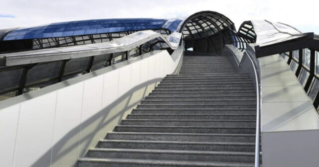 Bakıda bu keçiddəki lift iki aydır işləmir – Video