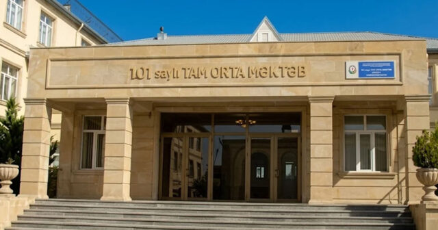 Suraxanıda valideynlər övladlarının müəlliminin dəyişdirilməsinə ETİRAZ EDİBLƏR