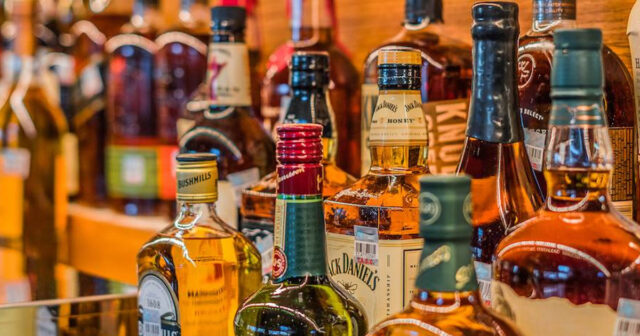 Z nəsli spirtli içkilərə niyə MARAQ GÖSTƏRMİR?