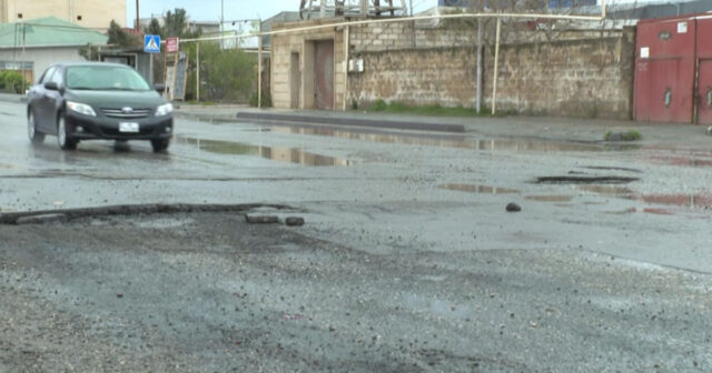 “Baksol yolu” yağışdan sonra bərbad vəziyyətdə – VİDEO