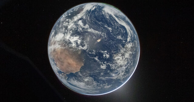 54 ildə ilk dəfə astronavtlar bütün Yer kürəsinin fotosunu çəkib