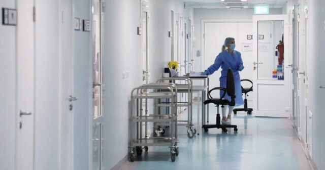 Azərbaycanda daha bir məktəbdə insident: 14 yaşlı şagird BIÇAQLANDI