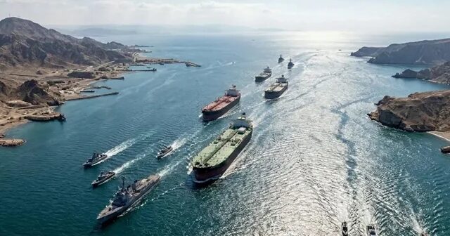 Hörmüzdə ticarət gəmisinə hücum olundu