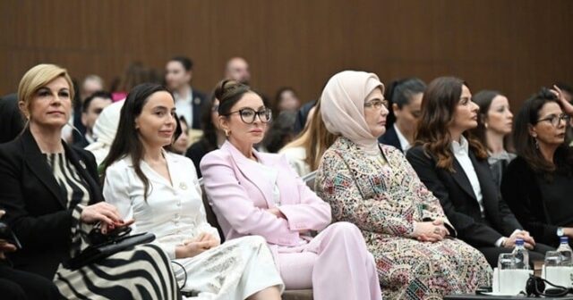 Mehriban Əliyeva Antalyada panel iclasında iştirak etdi – Foto