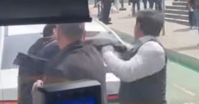 Bakıda sürücülər arasında insident – Video